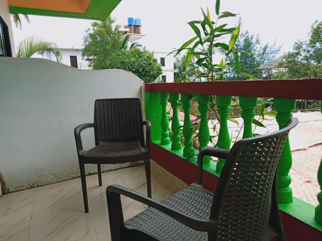 Rasta Mansion Beach Hostel And Rooms Арамболь Экстерьер фото