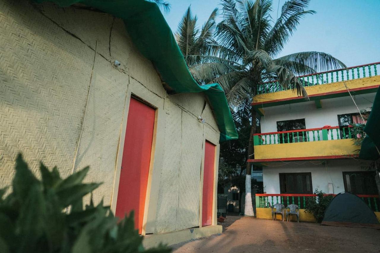 Rasta Mansion Beach Hostel And Rooms Арамболь Экстерьер фото