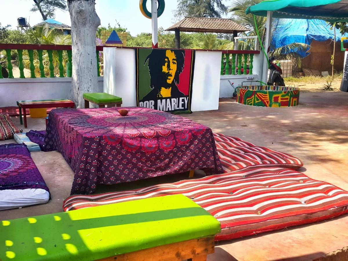 Rasta Mansion Beach Hostel And Rooms Арамболь Экстерьер фото